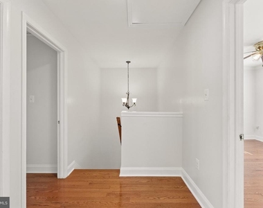 7921 Timarand Court - Photo Thumbnail 20