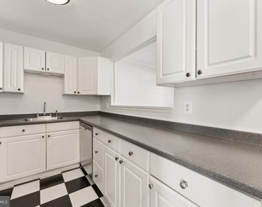 7921 Timarand Court - Photo Thumbnail 12