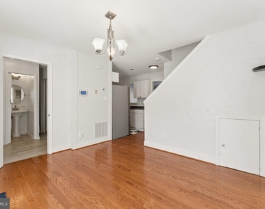 7921 Timarand Court - Photo Thumbnail 17