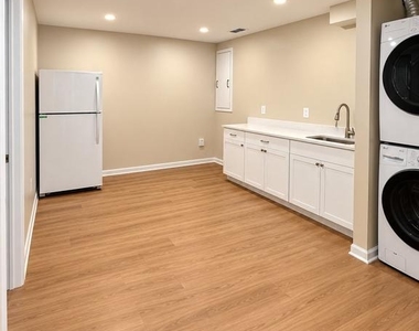 3029 Virginia Dare Court - Photo Thumbnail 5