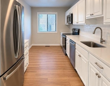 3029 Virginia Dare Court - Photo Thumbnail 12