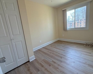 2900 Kings Chapel Road - Photo Thumbnail 10