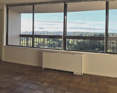 3705 S George Mason Drive - Photo Thumbnail 5