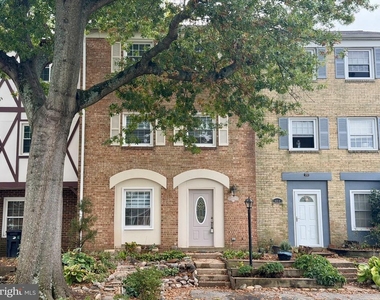 14839 Bodley Square - Photo Thumbnail 1