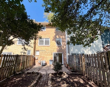 14839 Bodley Square - Photo Thumbnail 2