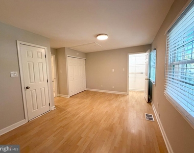 14839 Bodley Square - Photo Thumbnail 13