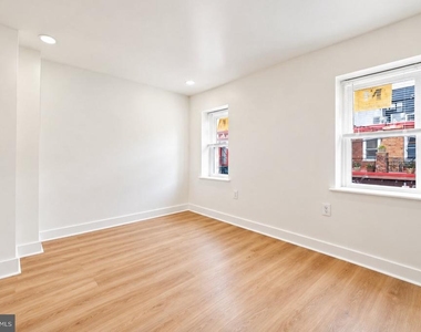 109 W Thompson Street - Photo Thumbnail 6