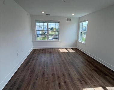 2201 Jacob Francis Way - Photo Thumbnail 25