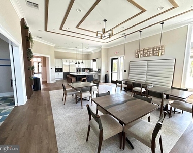 2201 Jacob Francis Way - Photo Thumbnail 16