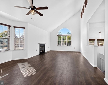 18 Dennis Court - Photo Thumbnail 1