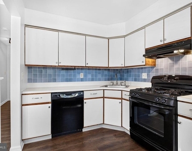 18 Dennis Court - Photo Thumbnail 14
