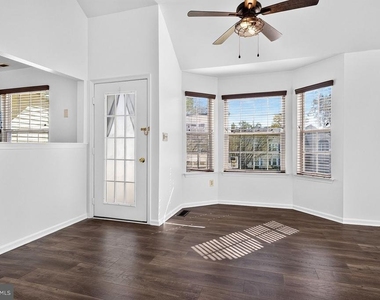 18 Dennis Court - Photo Thumbnail 8