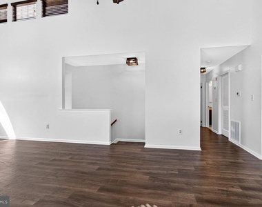 18 Dennis Court - Photo Thumbnail 15