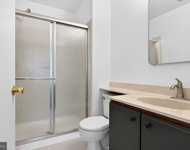 18 Dennis Court - Photo Thumbnail 20