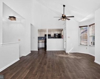 18 Dennis Court - Photo Thumbnail 7