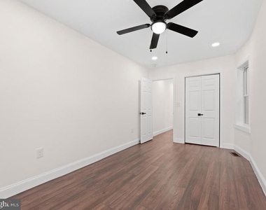 128 W Ingham Avenue - Photo Thumbnail 9