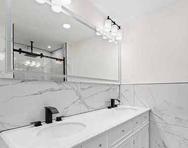 128 W Ingham Avenue - Photo Thumbnail 7