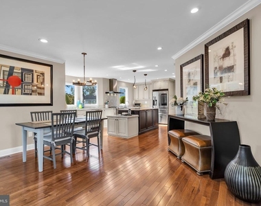 1 Clausen Court - Photo Thumbnail 7