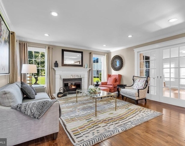 1 Clausen Court - Photo Thumbnail 10