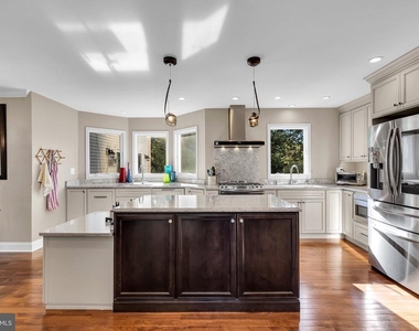 1 Clausen Court - Photo Thumbnail 3