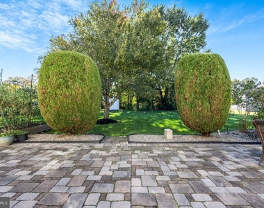 1 Clausen Court - Photo Thumbnail 43