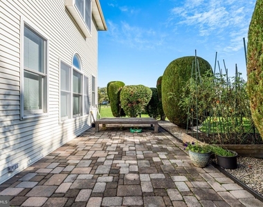 1 Clausen Court - Photo Thumbnail 42