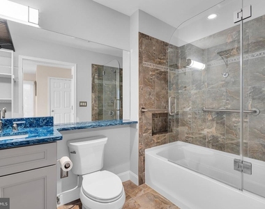 1 Clausen Court - Photo Thumbnail 14