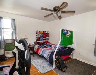 10 Sherwood Lane - Photo Thumbnail 9