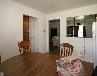 10 Sherwood Lane - Photo Thumbnail 13
