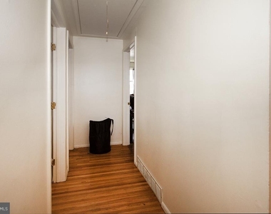 10 Sherwood Lane - Photo Thumbnail 17