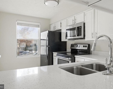 18916 Port Haven Place - Photo Thumbnail 7