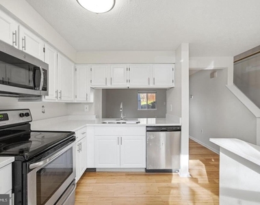18916 Port Haven Place - Photo Thumbnail 6
