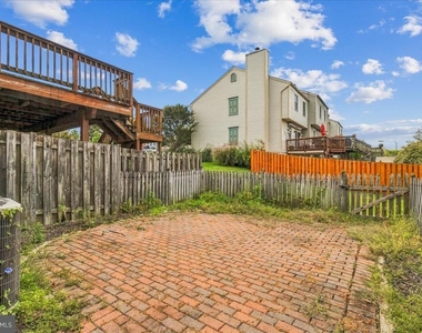 6234 N Steamboat Way - Photo Thumbnail 31