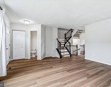6234 N Steamboat Way - Photo Thumbnail 5