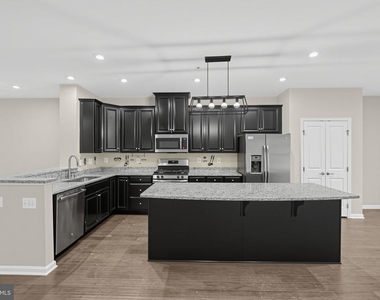 4446 Tulip Lane - Photo Thumbnail 6