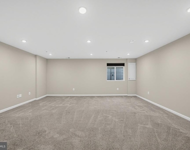 4446 Tulip Lane - Photo Thumbnail 14