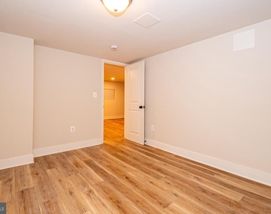 2919 Woodland Avenue - Photo Thumbnail 11