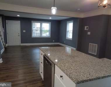 7607 Daniels Avenue - Photo Thumbnail 6