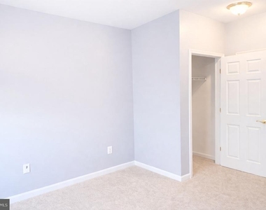 2605 Chapel Lake Drive - Photo Thumbnail 11