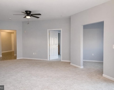 2605 Chapel Lake Drive - Photo Thumbnail 2