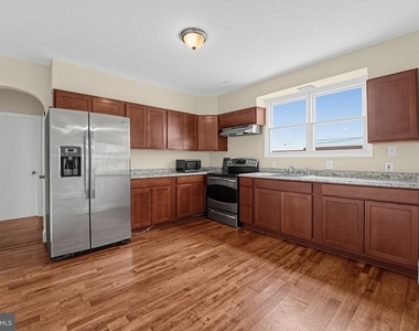 204 5th Avenue Sw - Photo Thumbnail 9