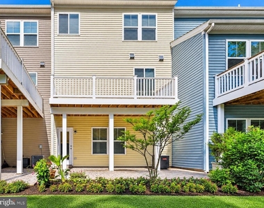 7521 Calais Way - Photo Thumbnail 21
