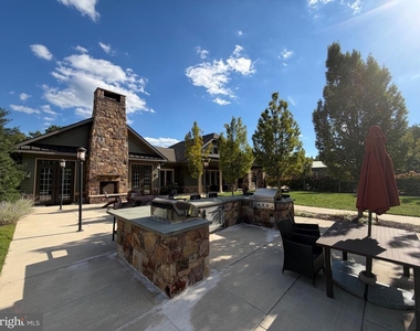 7521 Calais Way - Photo Thumbnail 26