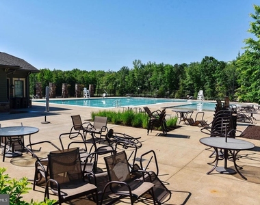 7521 Calais Way - Photo Thumbnail 34