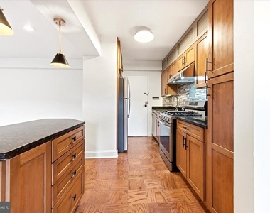 4201 Cathedral Avenue Nw - Photo Thumbnail 20