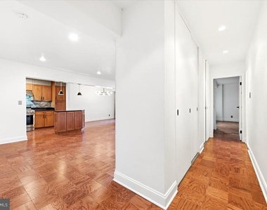 4201 Cathedral Avenue Nw - Photo Thumbnail 8