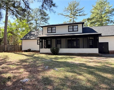609 Lufkin Circle - Photo Thumbnail 3