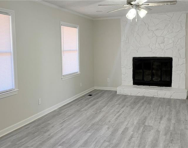 609 Lufkin Circle - Photo Thumbnail 24
