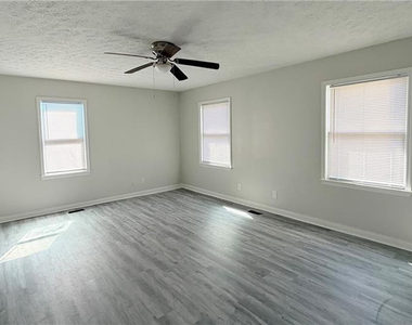 609 Lufkin Circle - Photo Thumbnail 16