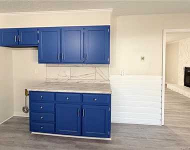 609 Lufkin Circle - Photo Thumbnail 20